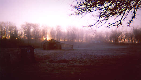 barnsunrise.jpg - 30023 Bytes